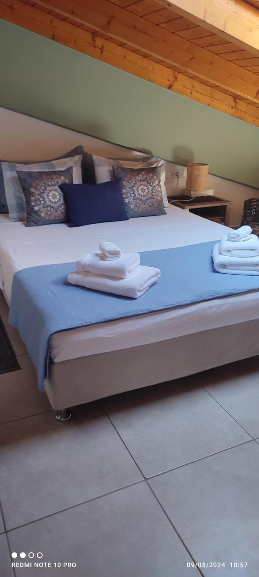 شقة Adriana'S Loft باترا المظهر الخارجي الصورة