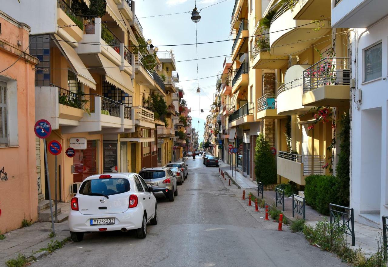 شقة Adriana'S Loft باترا المظهر الخارجي الصورة